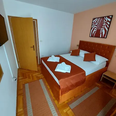 Guest house Residence Panolija 3*